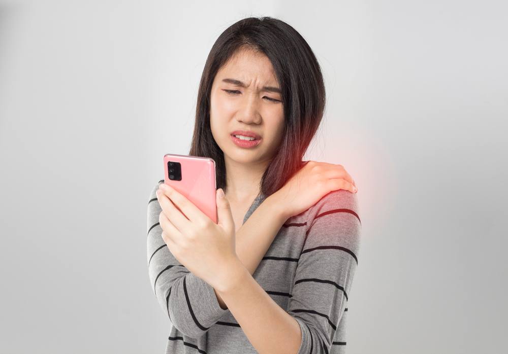 Symptoms of Smartphone Tendonitis